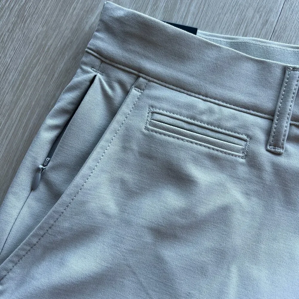 J Crew 1040 Athletic Tapered Fit Tech Pants Mens 31 W 30 L Ashen Taupe